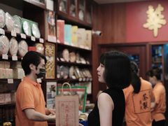 -华联发展销售中心(十月初五街店)