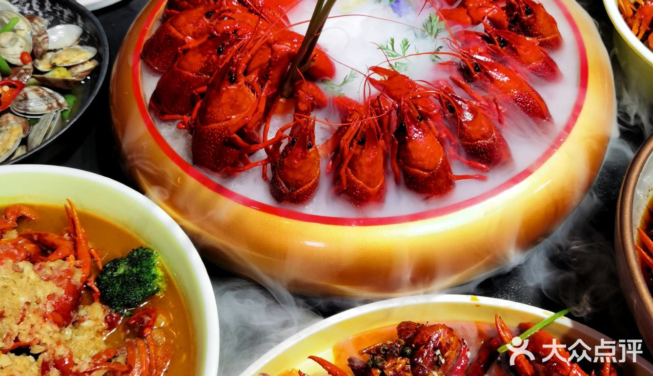 有好声音歌手驻唱的网红小龙虾乐园,还是闵行热门榜第一!