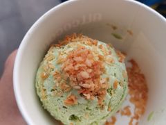 -蔻蔻椰·鲜萃椰子水(欢乐港湾店)