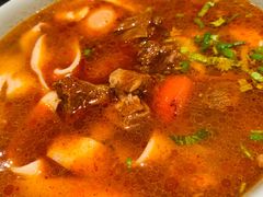 西红柿牛腩面-亮亮面馆(经六路店)