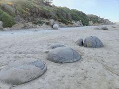-摩拉基大圆石