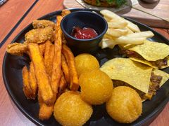 小吃拼盘-魏斯理汉堡(西安沣东吾悦店)