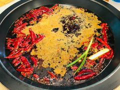 -黄潇洒老火锅(九眼桥宏济巷店)
