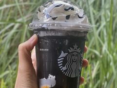 -星巴克(西安益田假日世界店)