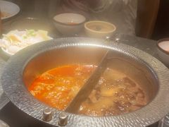 -牛YO寿喜烧·铁板烧和牛火锅自助(市府恒隆店)