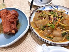 酱骨棒-东北哈尔滨酱骨头馆房掌柜铁锅炖