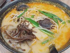 -谭仔云南米线(粉岭车站路店)