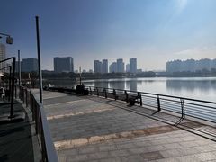 -翠山·映月湖景餐厅(映月湖公园店)