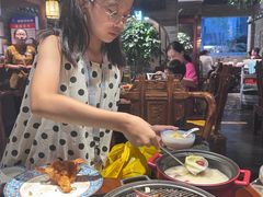 -真地道京味府·鲜橙烤鸭·北京菜(朝外大街东大桥店)