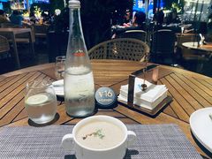 露天位-MONICH牛排融合餐厅(和义大道购物中心店)