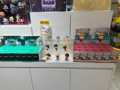 -泡泡玛特POPMART(上海环球港店)