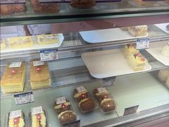 -白玉兰食品甜凤店(合生汇店)