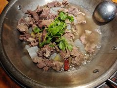 -大众跷脚牛肉馆·非遗传承单位(峨眉山店)
