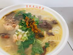 -文山荷鲜居(翠湖店)