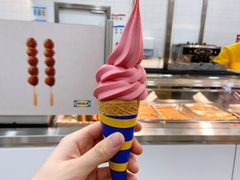 草莓冰淇淋-宜家·瑞典风味餐厅(北京西红门店)
