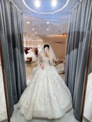 -Color卡诺婚纱礼服馆(南京严选店)