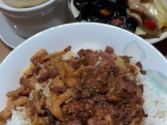 -红猪卤肉饭(大西洋美食城店)