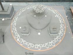 店内环境-钻石小鸟钻戒婚戒定制(石路店)