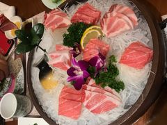 -青瓦餐厅·生鱼片·韩园烤肉(西塔店)