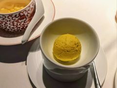牛油果冰淇淋-荣轩(新荣记环球金融中心店)