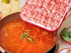 -毛辣果·贵州红酸汤牛肉火锅(西单店)