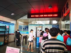 室内游泳馆入口-宝安体育馆游泳馆