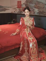 -艾米丽婚纱礼服