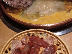 -洱火云南酸菜牛肉火锅(石景山当代商城店)