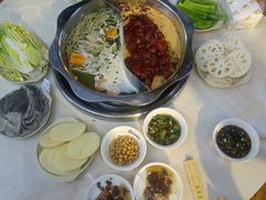 -储奇门鳝鱼火锅(总店)