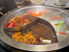 -廖掌柜·重庆鲜货火锅(上海首店)