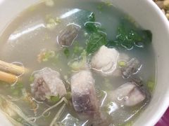 -六合夜市