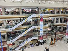 -汉口北国际商品交易中心品牌服装城