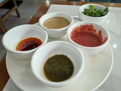 -一口猪海鲜浑锅·东北家常菜