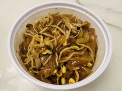 平菇炒酿皮-何记酿皮店(西流湾店)