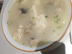 鱼头豆腐汤-香香海南菜餐厅