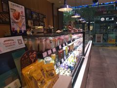 -巴黎贝甜(大宁国际商业广场店)