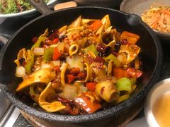-草家酱蟹炭火烤肉店(珲春南路一店)