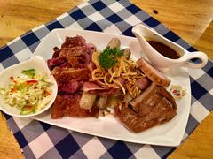 啤酒坊肉盘-皇冠自酿啤酒坊(中国红街5号楼店)