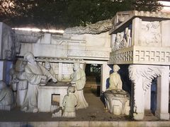 -吴山路夜市