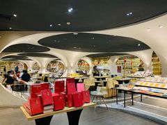 -钟书阁(珍园店)