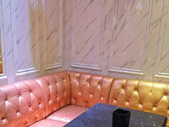 -皇马纯KTV·量贩·聚会(民治店)