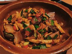 萝卜干炒腊肉-湘西土菜(望京店)