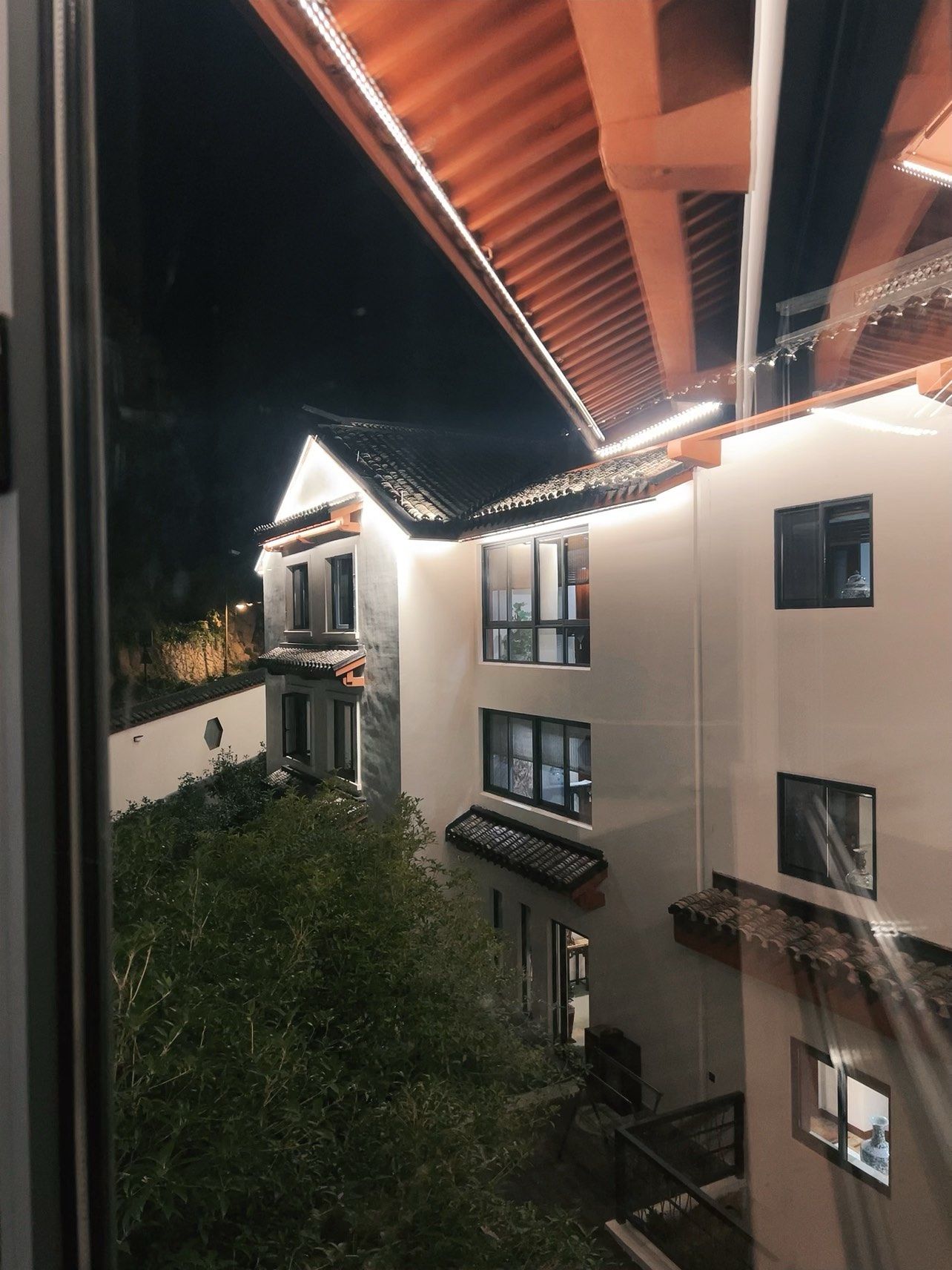 普陀山息耒小庄 日与夜