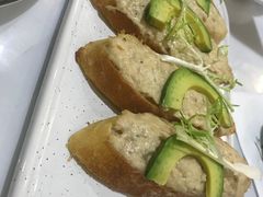 -丽莎沙拉轻食餐厅(国贸店)