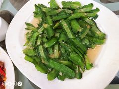 -小辣妹川味海鲜加工店(第一市场椰风巷店)
