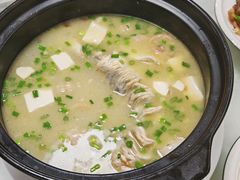 -土砂锅生态山庄·非遗砂锅雅鱼