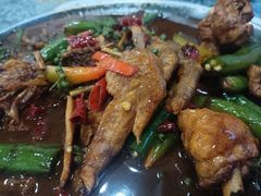 -八两八金·莱芜特色炒鸡(市南漳浦路店)