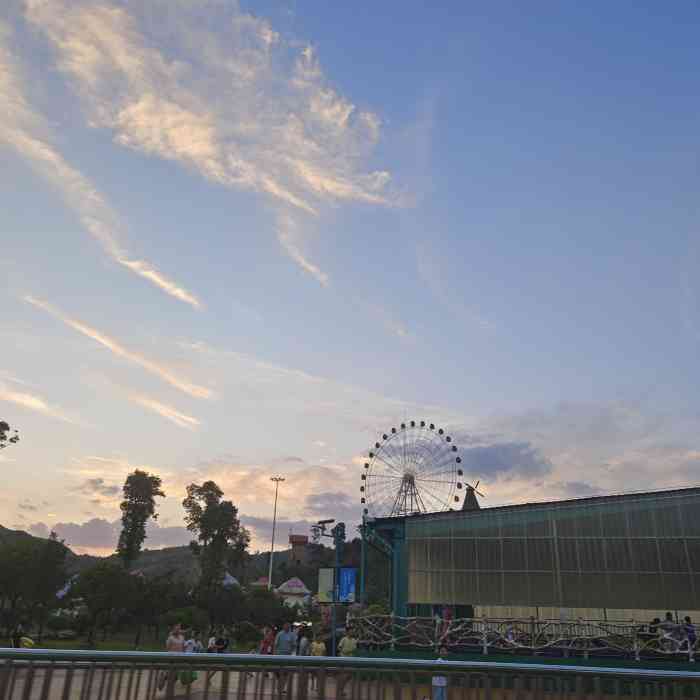 紫金湾欢乐王国-"目前是我们桃江唯一的一个大型游乐园,里面.