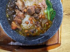 -八月美食小馆(银泰城总店)