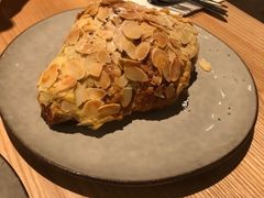 扁桃仁羊角-Wagas沃歌斯(武汉恒隆广场店)